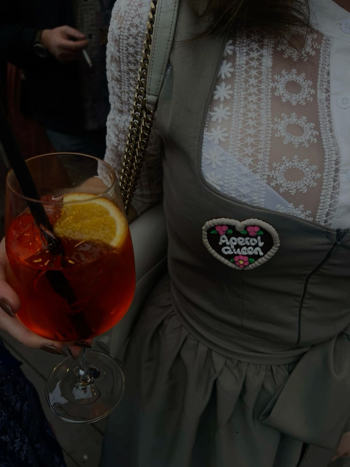 Aperol und Tracht